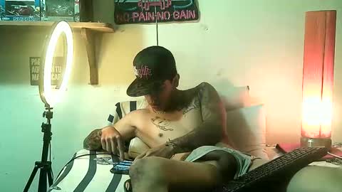 yeisoncastellanos1999 online show from April 2026 08:31:02 PM