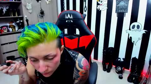 Snapshot of yelena_bondaje chatting on December 2024 08:49:02 PM Yelena online show from December 2024 08:49:02 PM