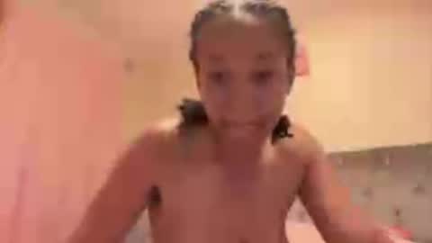 Snapshot of yella_princess chatting on July 2026 06:52:02 AM Yella Princess online show from July 2026 06:52:02 AM