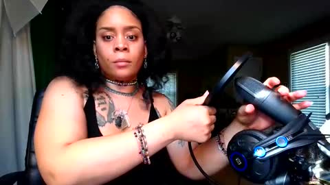 Snapshot of yellareign chatting on June 2026 10:36:02 PM Yella Reign online show from June 2026 10:36:02 PM