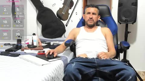 Snapshot of yeol_king chatting on January 2025 01:10:02 AM Yeol online show from January 2025 01:10:02 AM