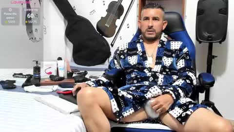 Snapshot of yeol_king chatting on January 2025 06:16:02 PM Yeol online show from January 2025 06:16:02 PM