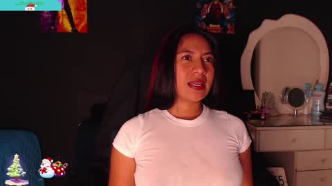 Snapshot of yes2802 chatting on December 2024 05:26:01 PM Yesi online show from December 2024 05:26:01 PM