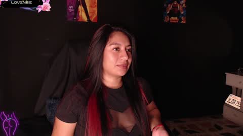 Snapshot of yes2802 chatting on January 2025 03:15:02 PM Yesi online show from January 2025 03:15:02 PM