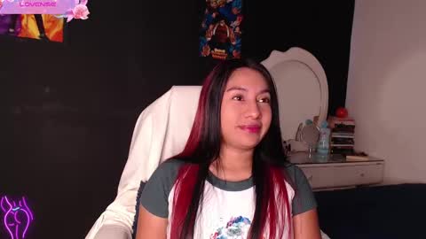 Snapshot of yes2802 chatting on February 2025 02:02:01 PM Yesi online show from February 2025 02:02:01 PM