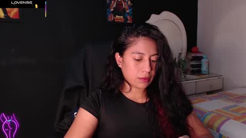 Snapshot of yes2802 chatting on March 2025 05:38:01 PM Yesi online show from March 2025 05:38:01 PM