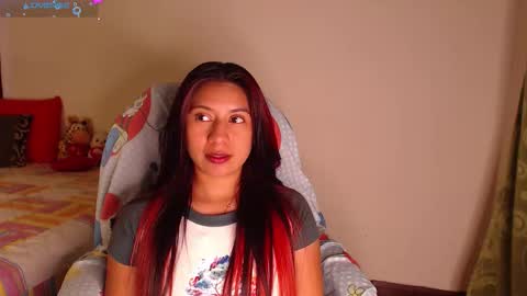 Snapshot of yes2802 chatting on September 2025 02:03:02 AM Yesi online show from September 2025 02:03:02 AM