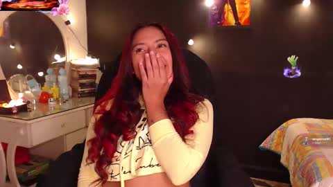 Snapshot of yes2802 chatting on October 2025 02:04:01 PM Yesi online show from October 2025 02:04:01 PM