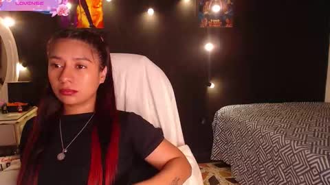 Snapshot of yes2802 chatting on October 2025 10:49:01 AM Yesi online show from October 2025 10:49:01 AM