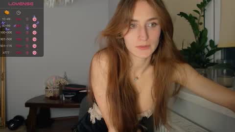 Snapshot of yes_to_heaven chatting on November 2025 09:00:02 PM Zoe online show from November 2025 09:00:02 PM