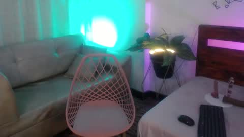 Snapshot of yeseniaa25_ chatting on October 2025 01:07:01 PM Yeseniaa25  online show from October 2025 01:07:01 PM