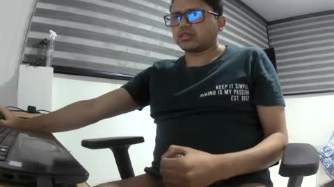 yesidxxx123_ online show from July 2026 03:45:02 AM