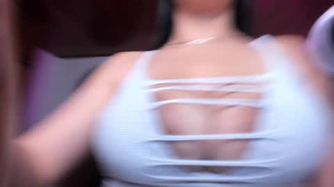 Snapshot of yesie_hot2 chatting on January 2025 01:31:02 AM yesie_hot2 online show from January 2025 01:31:02 AM