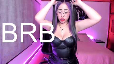 Snapshot of yesie_hot2 chatting on March 2025 05:43:02 AM yesie_hot2 online show from March 2025 05:43:02 AM