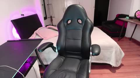 Snapshot of yesie_hot2 chatting on September 2025 01:41:02 AM yesie_hot2 online show from September 2025 01:41:02 AM