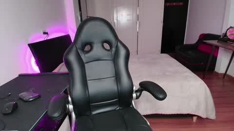 Snapshot of yesie_hot2 chatting on September 2025 12:47:02 AM yesie_hot2 online show from September 2025 12:47:02 AM