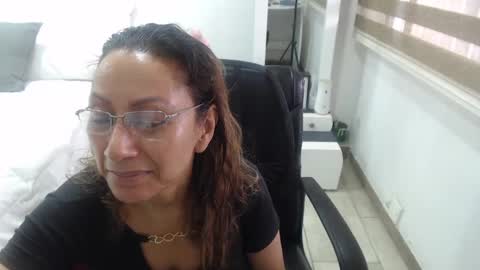 Snapshot of yessilatin chatting on December 2024 05:53:02 PM jessy online show from December 2024 05:53:02 PM