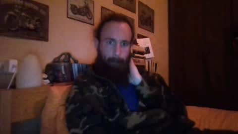 yeti_92 online show from January 2025 06:09:02 PM