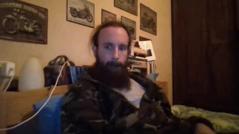 yeti_92 online show from March 2025 05:50:02 PM