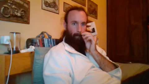 yeti_92 online show from October 2025 04:18:01 PM