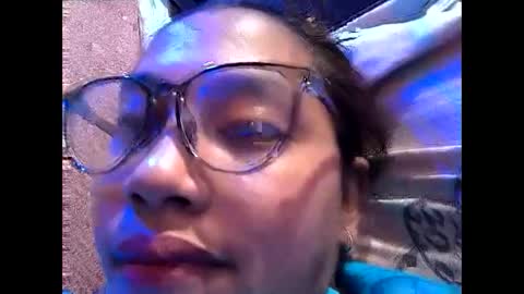 Snapshot of yhang_slut chatting on February 2026 01:57:01 AM yhang_slut online show from February 2026 01:57:01 AM