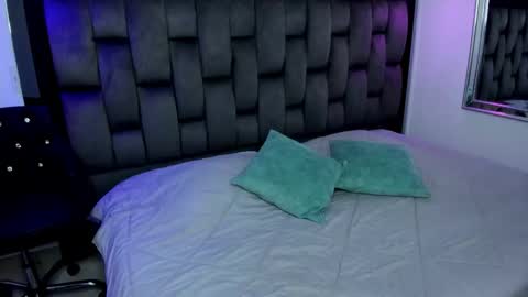 Snapshot of yikaalves chatting on October 2025 08:52:01 PM Yika Alves online show from October 2025 08:52:01 PM