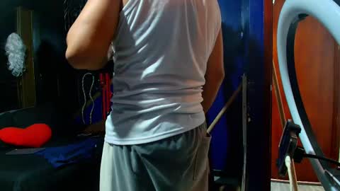 yingandyangg online show from March 2026 11:01:01 PM