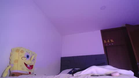 Yiny online show from January 2025 01:10:02 AM