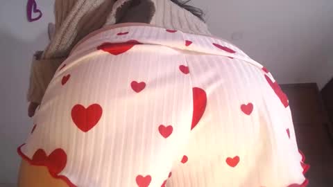 Yiny online show from March 2025 04:46:01 AM