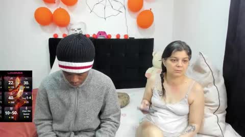 Snapshot of yinyyanghot chatting on October 2025 10:38:02 AM yinyyanghot online show from October 2025 10:38:02 AM