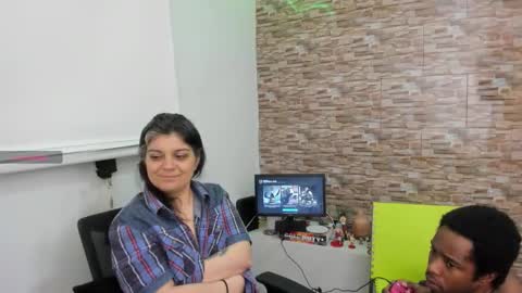 Snapshot of yinyyanghot chatting on November 2025 05:21:02 AM yinyyanghot online show from November 2025 05:21:02 AM