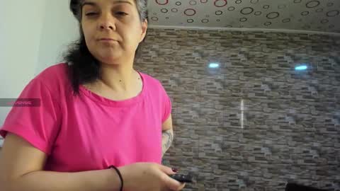 Snapshot of yinyyanghot chatting on December 2025 10:13:01 AM yinyyanghot online show from December 2025 10:13:01 AM