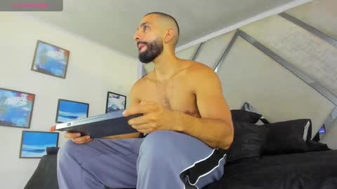 Yiyo online show from January 2025 02:28:02 PM