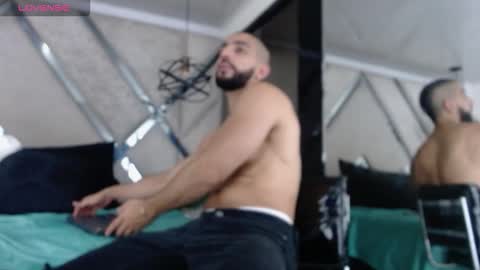 Yiyo online show from October 2025 05:30:01 AM