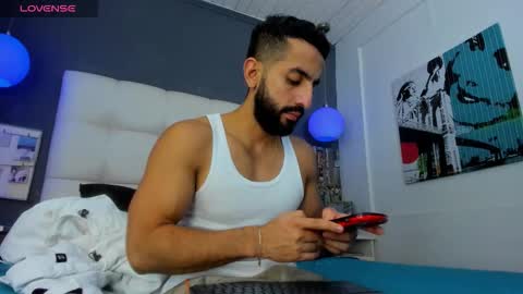 Yiyo online show from February 2026 04:18:02 AM