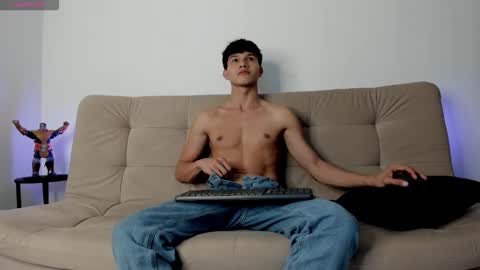 Snapshot of yizus_bonz chatting on December 2025 11:57:02 PM yizus_bonz online show from December 2025 11:57:02 PM