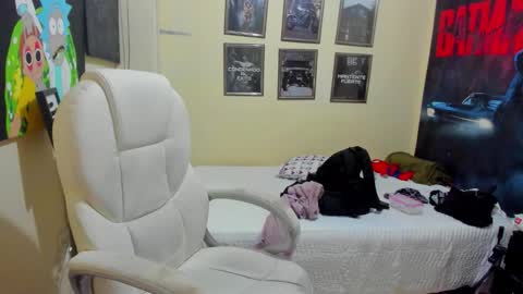 yker online show from October 2025 04:32:01 AM