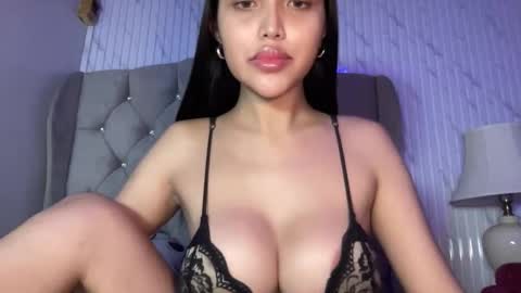 ylonagrae online show from February 2026 06:23:02 AM