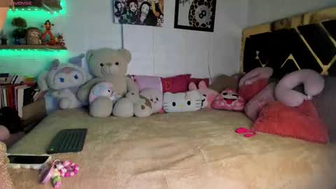 lucy online show from November 2025 03:30:02 AM