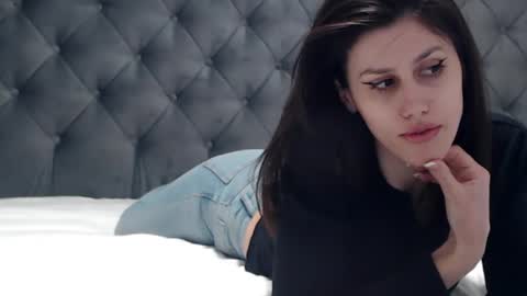 ynnasquirt online show from February 2025 03:41:02 PM