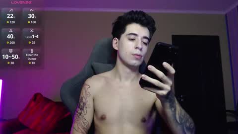 Snapshot of yofukashi chatting on November 2025 10:43:02 PM yofukashi online show from November 2025 10:43:02 PM