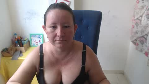 yohis online show from April 2026 06:05:01 PM