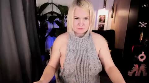 Snapshot of yolanda_kiss chatting on June 2026 08:24:02 PM Yolanda online show from June 2026 08:24:02 PM