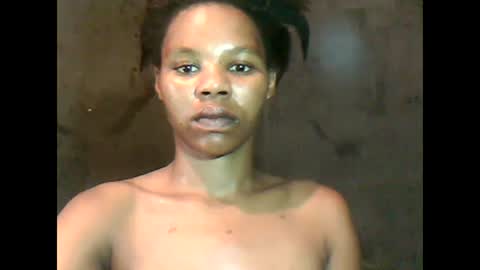 Snapshot of yoncexx25 chatting on January 2025 10:05:02 AM amazingkellyxx online show from January 2025 10:05:02 AM