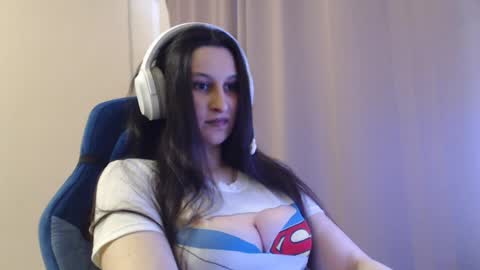 Sophie online show from March 2026 12:38:02 PM