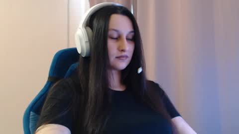 Sophie online show from April 2026 02:11:01 PM