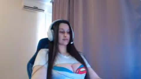 Sophie online show from April 2026 02:09:01 PM