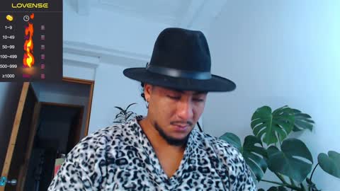 Enzo online show from February 2025 05:39:01 AM