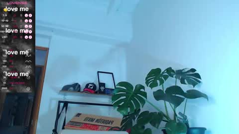 Enzo online show from February 2025 12:05:02 PM