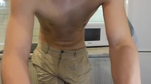 Snapshot of you_dream_ chatting on December 2024 09:17:01 AM you_dream_ online show from December 2024 09:17:01 AM